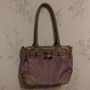 Kathy Van Zealand Tan Shoulder